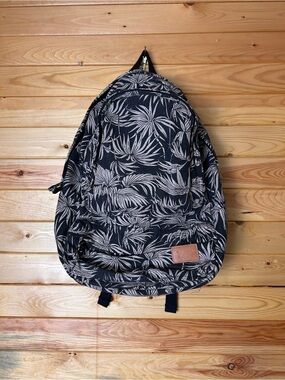 Billabong Black & Cream Leaf-Print Backpack
